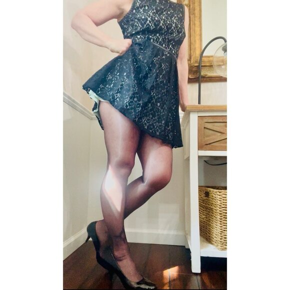 Black Lace Size 7 Sleeveless Dress Fit Flare Back Keyhole Green Speechless - Picture 1 of 14